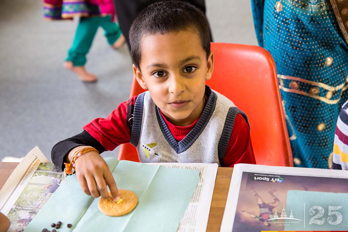 211A1044 copy - ©1987-2017 SKS Swaminarayan Temple East London